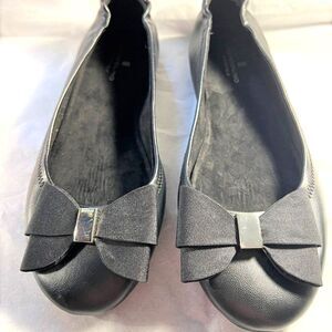 Bandolino Flats with Bow - Size 6M - NWOT